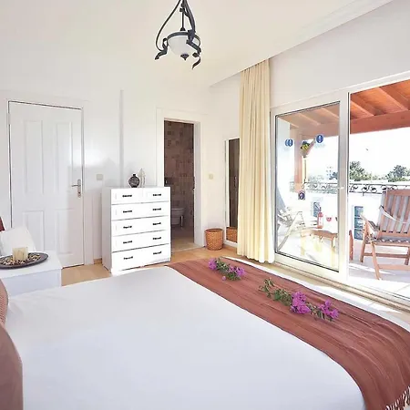 Acar Villa *